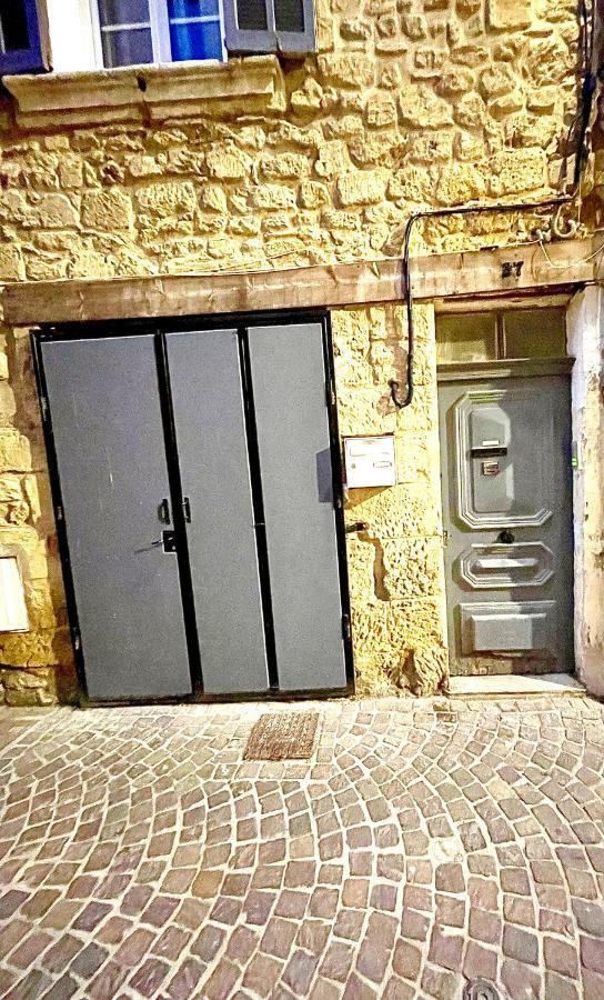 *Le Namaste*Fibre Wifi*Hyper Centre* Apartment Salon-de-Provence Luaran gambar